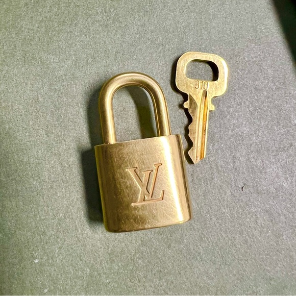 Authentic LV Louis Vuitton lock and key #310 - Picture 1 of 6